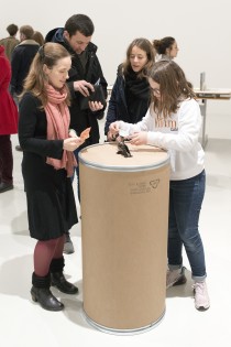 Matthieu Saladin, La dette n'est qu'une promesse, 2016. Collection Frac Franche-Comté ©Matthieu Saladin, photo : Nicolas Waltefaugle